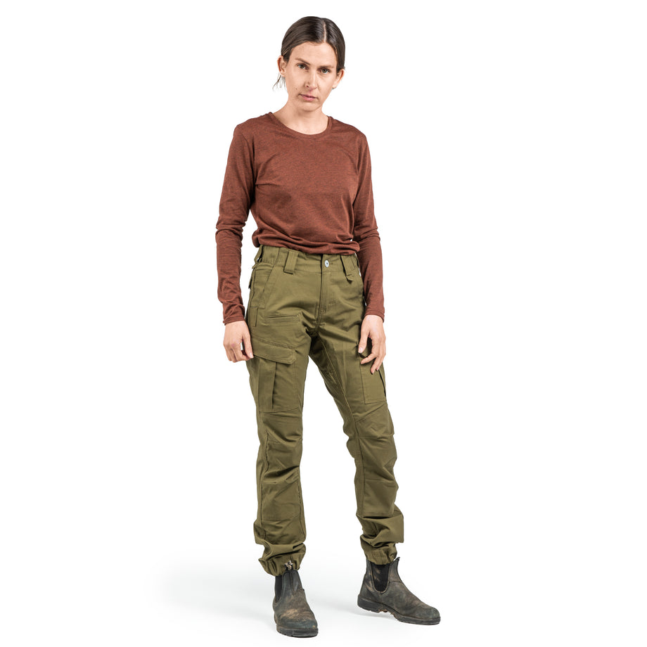 40480 Women's High Rise Cargo Pants with Pockets Classic fit