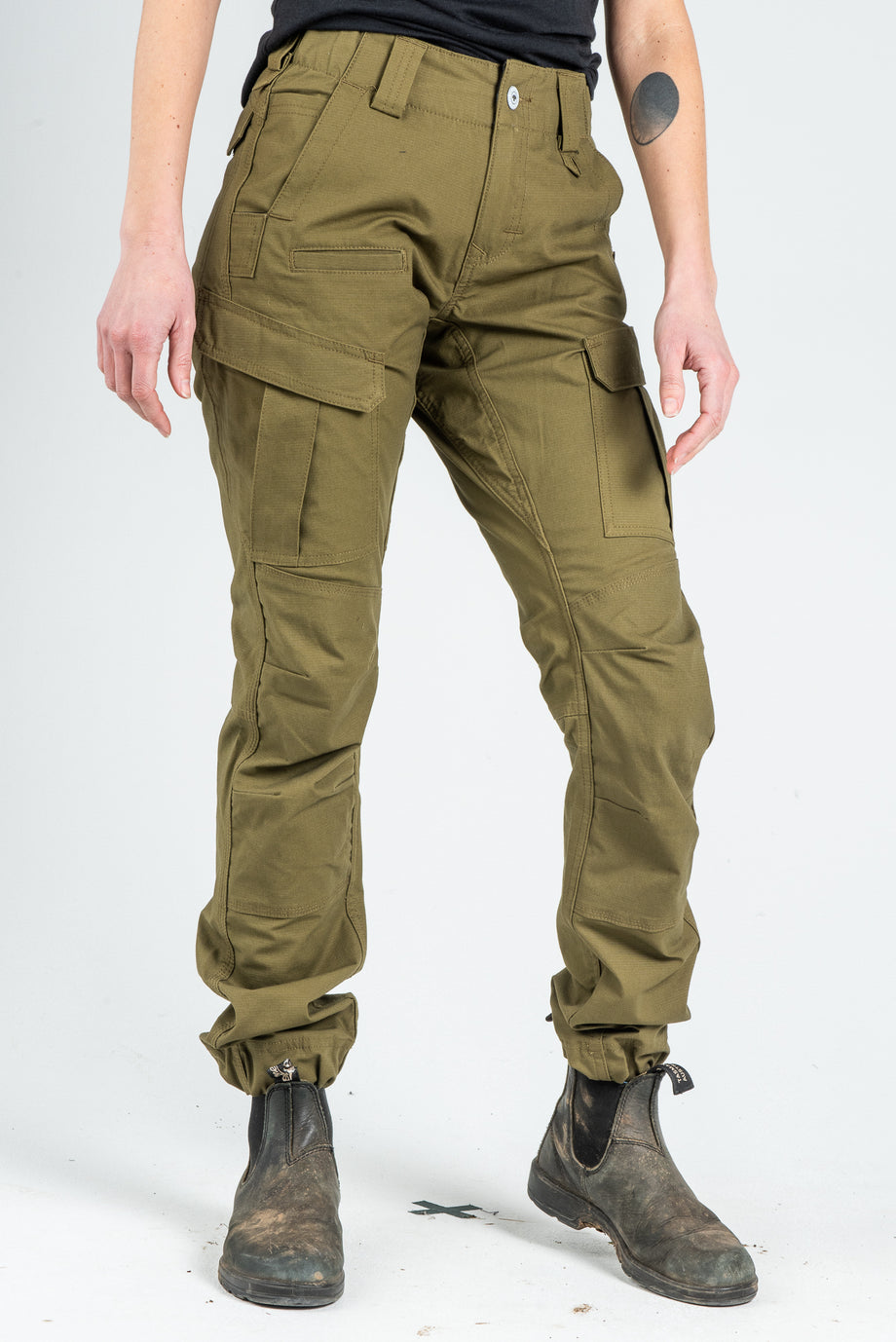 Buy Olive Trousers & Pants for Women by FOUNDRY Online